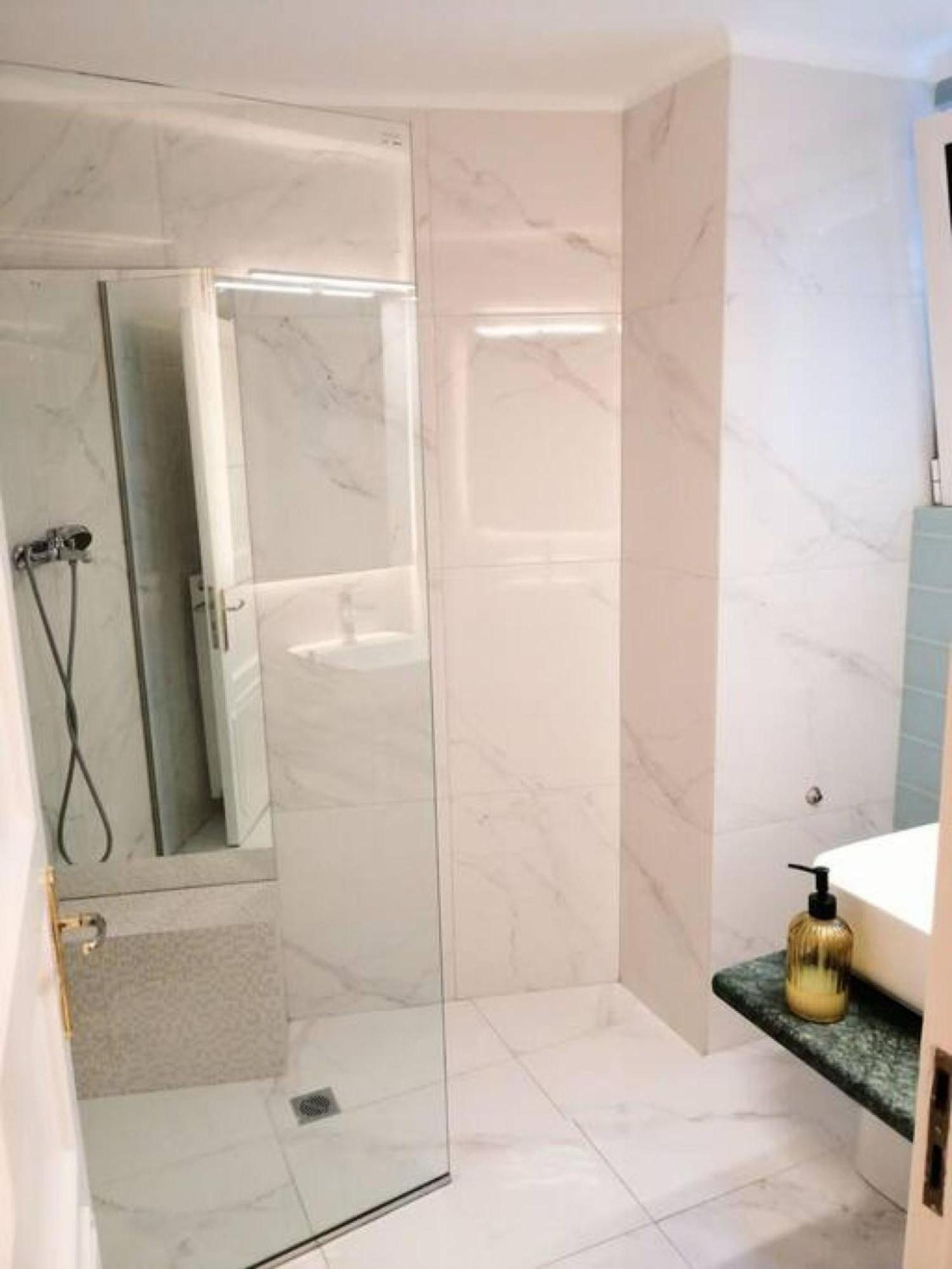 Elegant Apartment In Syntagma Square Athen Exterior foto